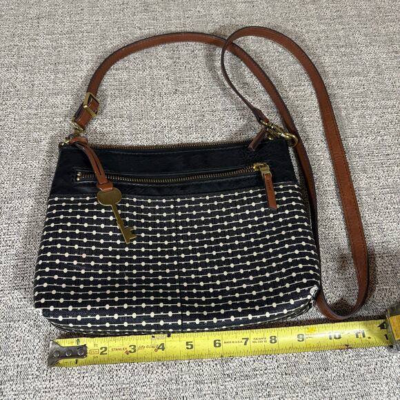 Fossi Handbags - Fossil Crossbody Adjustable Strap Black Medium White Multi Top Zip